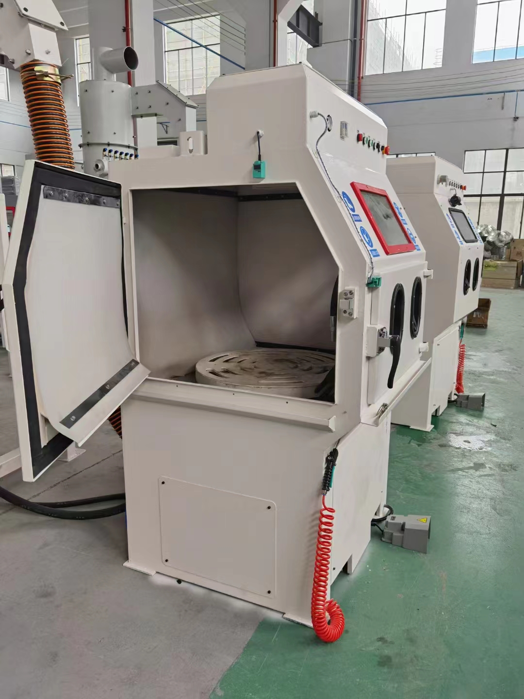 邢台移动式抛丸机的工作原理?